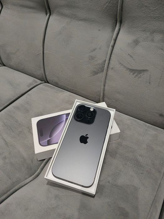 Iphone 16 pro 128 GB  black titanium с гаранция