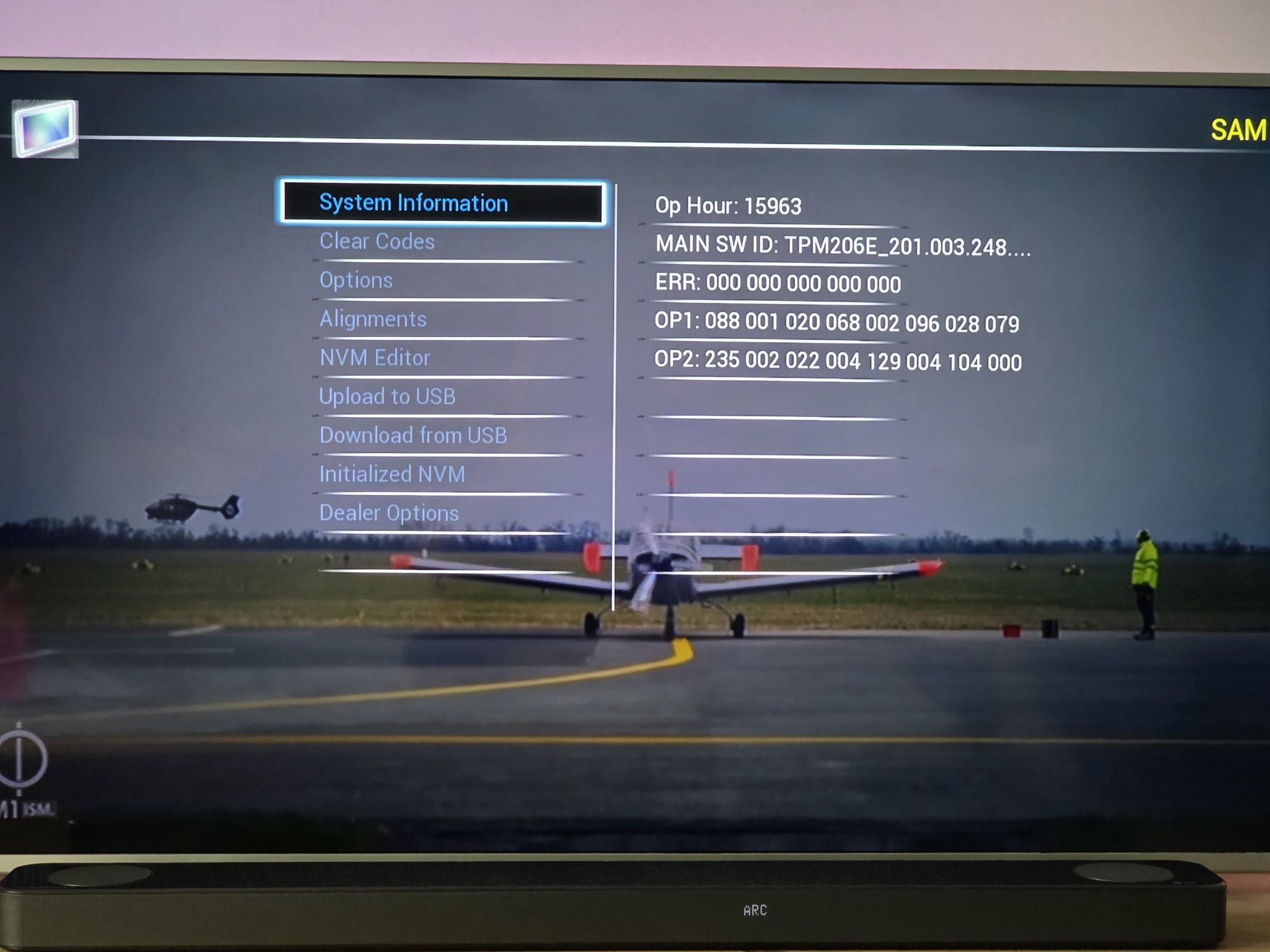 Vand televizor Philips 4K Ambilight 58PUS7855