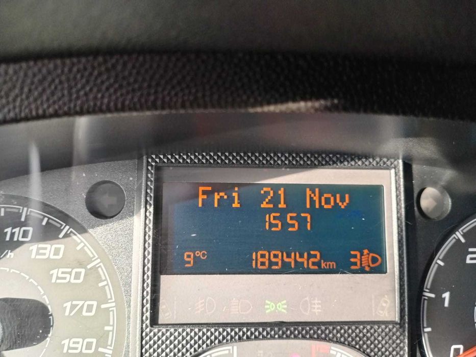 Peugeot Boxer Doka 7 persoane