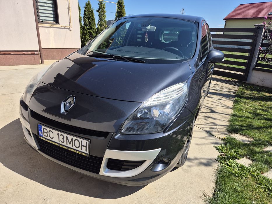 Vand/ schimb Renault Scenic 1.5 diesel 110 cp euro 5 model 2012