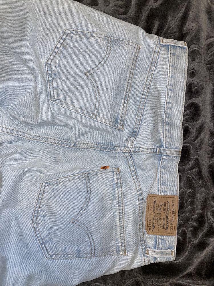 Blugi Levis orange tab