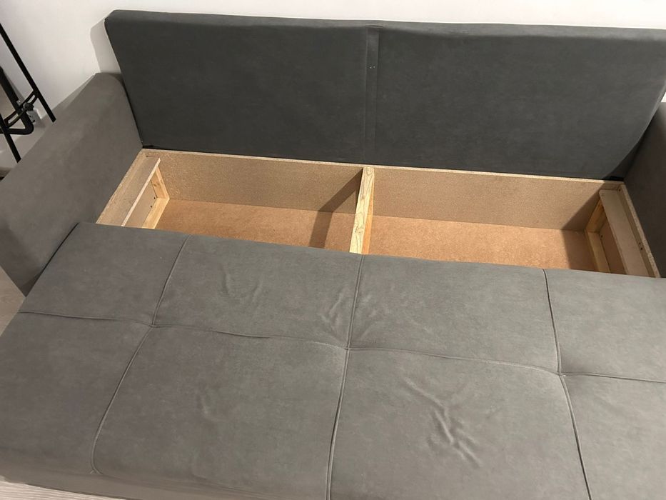 Диван б/у почти новый