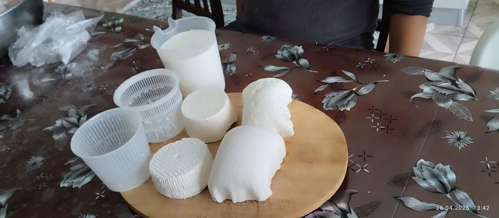 Lapte și brânză de capră
