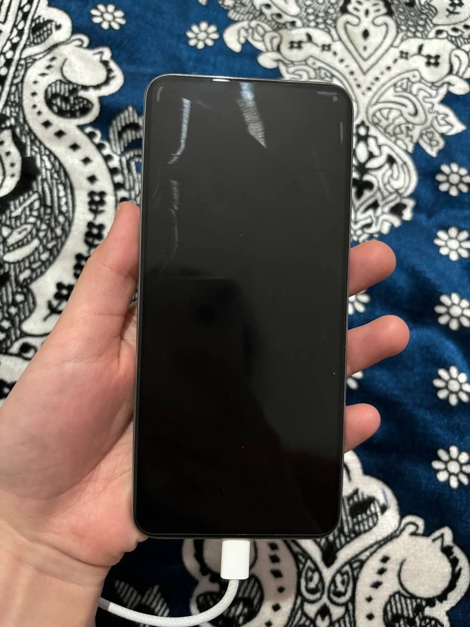 Honor X8 A modeldagi telefon