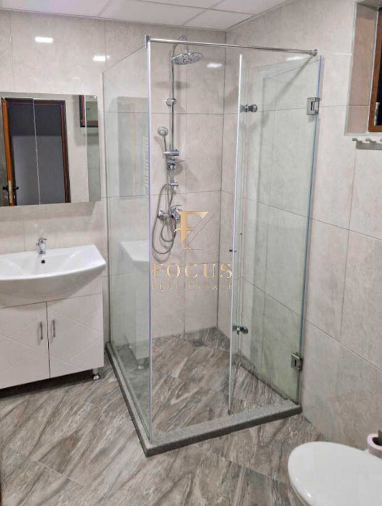 Продава се Къща в Пловдив, Остромила - 162 кв.м за 2353 €/кв.м - Снимка #6