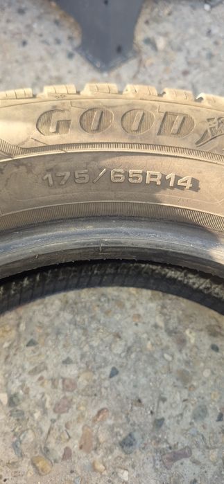 2 комплекта зимни гуми 14ц