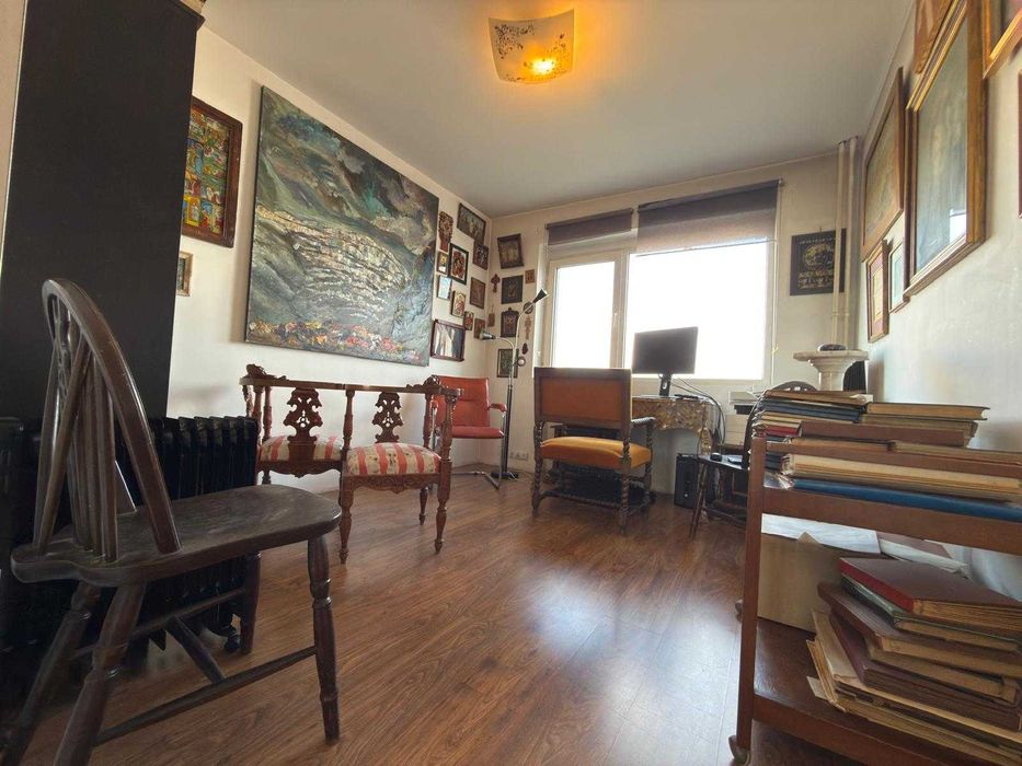 4 camere in blocul Scriitorilor, Piata Constitutiei Apolodor nr. 13-15