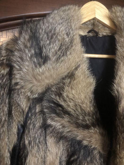 Vand haina de blana naturala