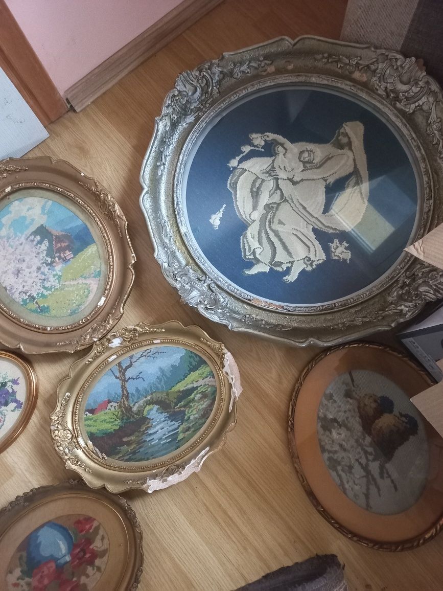 Различни гоблени различни цени
