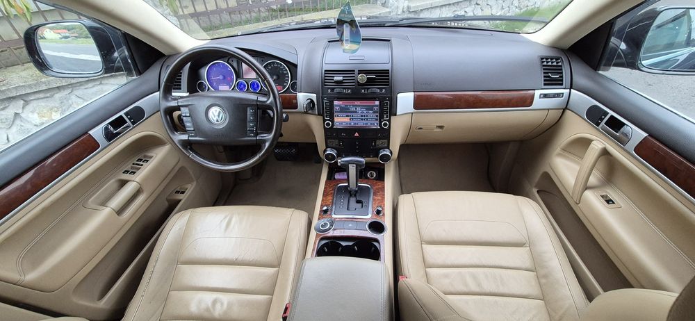 Touareg Facelift 3.0tdi 239cp CASA Automat arcuri Bi-Xenon Navigatie