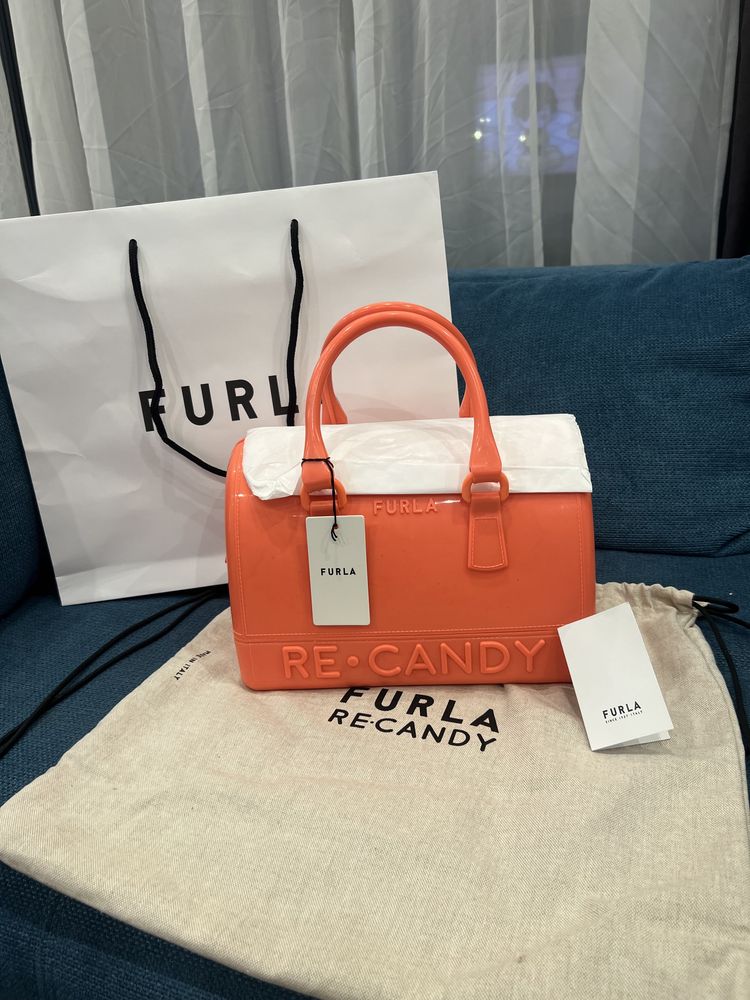 Furla RE-CANDY.100% ориг.С етикети,всичко.ГОЛЕМИЯТ РАЗМЕР