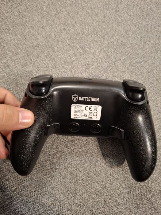 Controller wireless Battletron – PS4 / PC, stare foarte bună