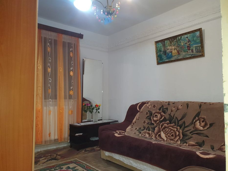 Închiriez apartament cu două camere