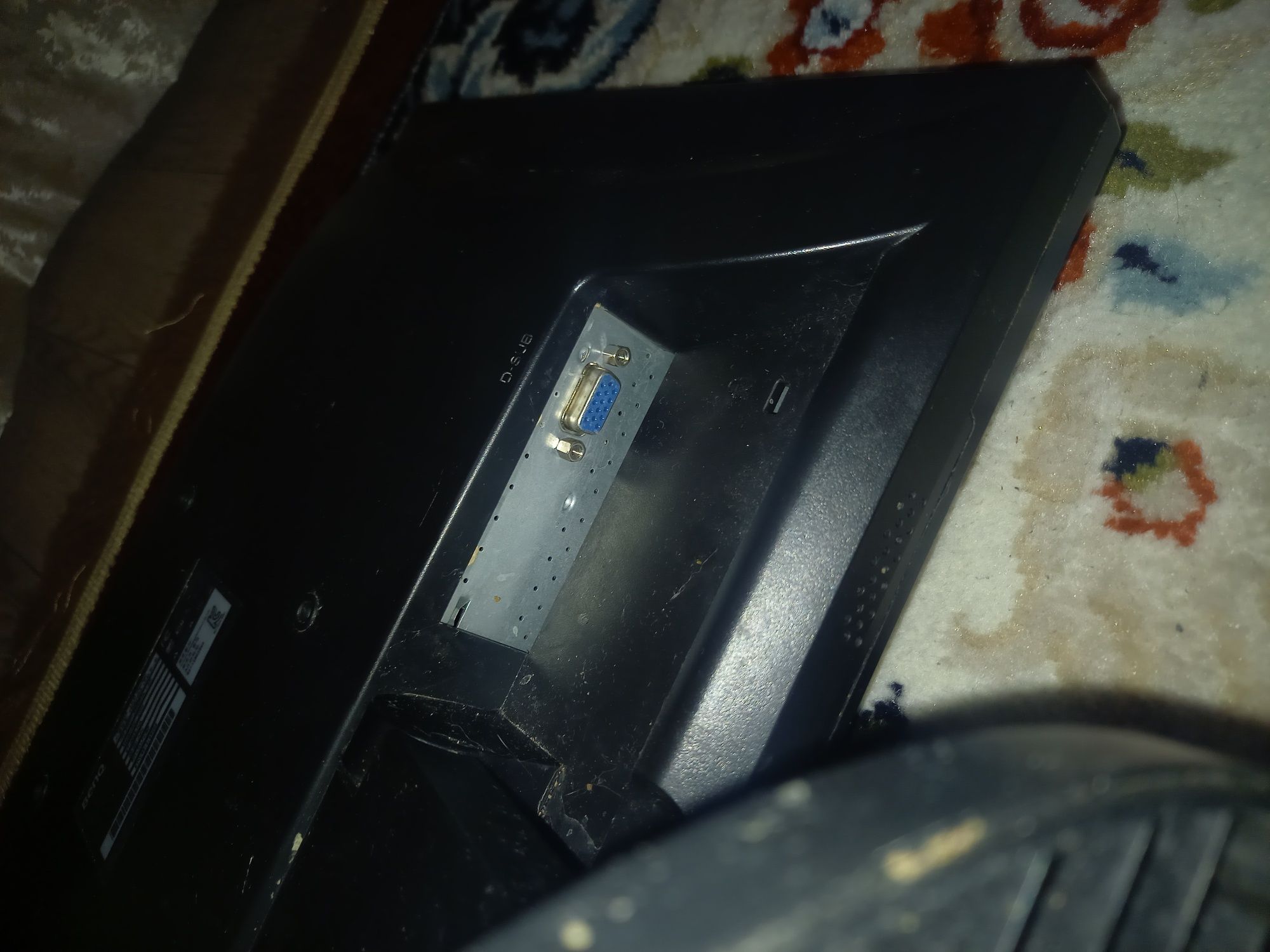 Монитор для ПК BenQ с кабелем