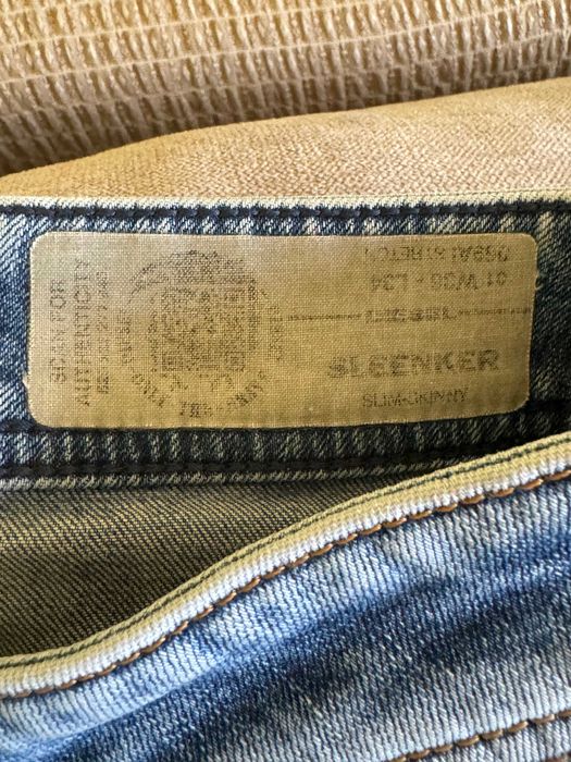 Blugi (blue jeans) Diesel