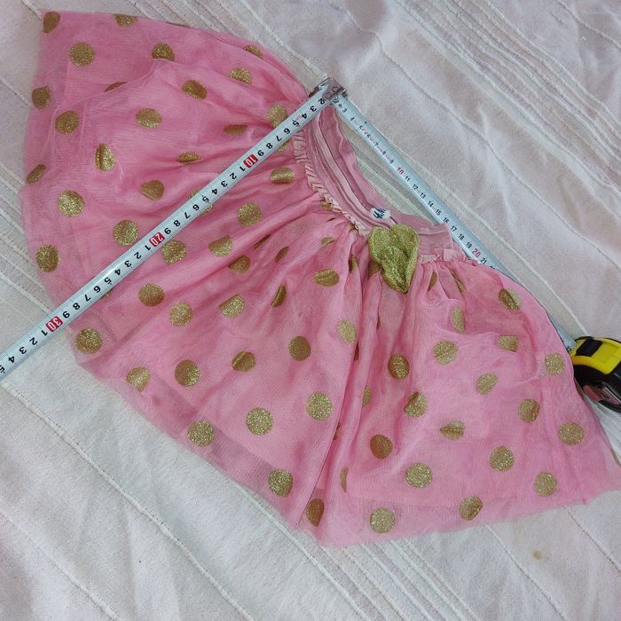 Продавам поли за момиченце, без забележка.