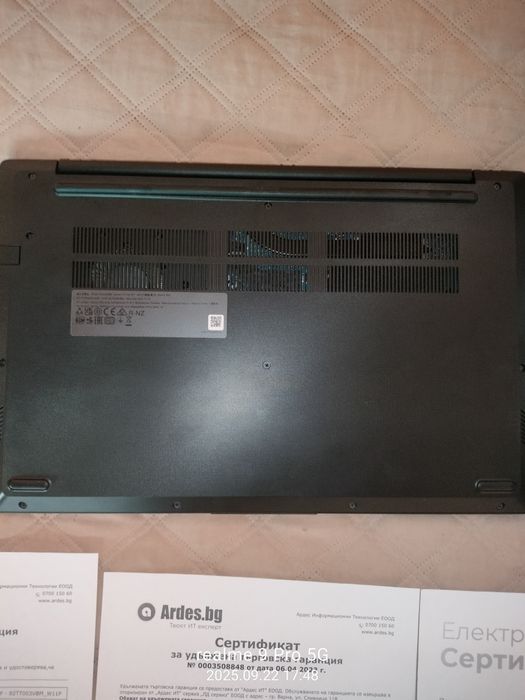 Лаптоп Lenovo V15 G3