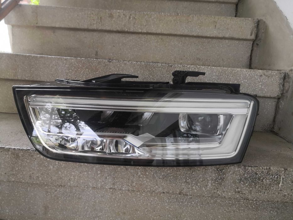 Фар Audi Q3 FULL LED ляв/Фар Ауди Кю3/Фар Audi Q3 Оригинален