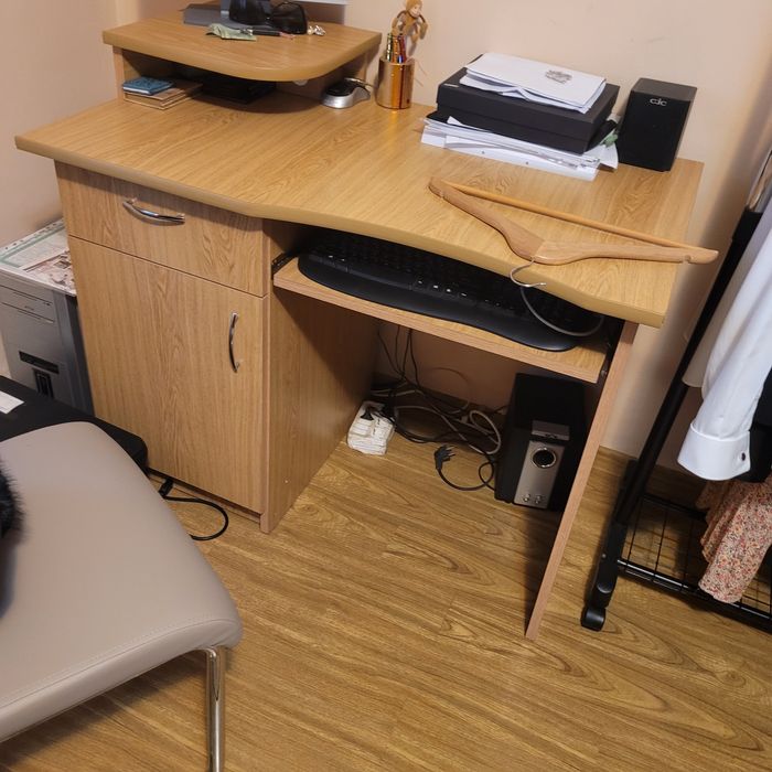 Birou, stare foarte buna foarte puțin utilizat