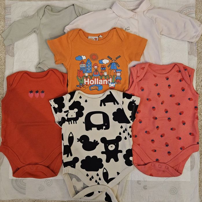 Haine bebe: 6 body-uri, marimile 56 si 62/68