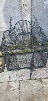 Cușcă pentru papagali