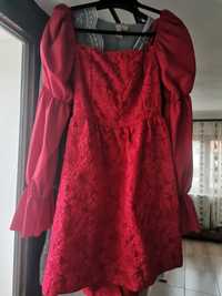 Vând rochie roșie