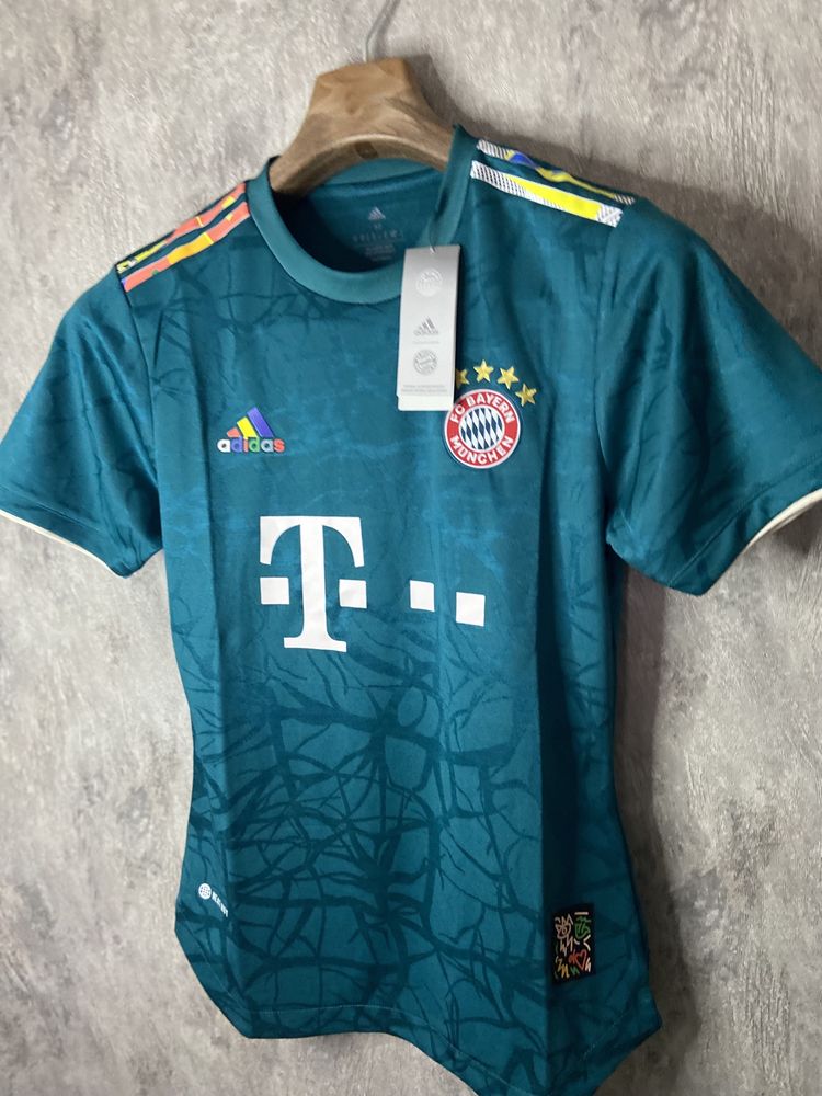 Bayern Munich Blue Vapor Js 2023/2024