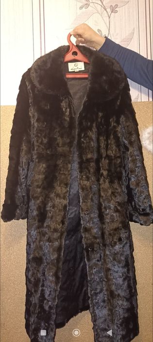 Продам норковую шубу..