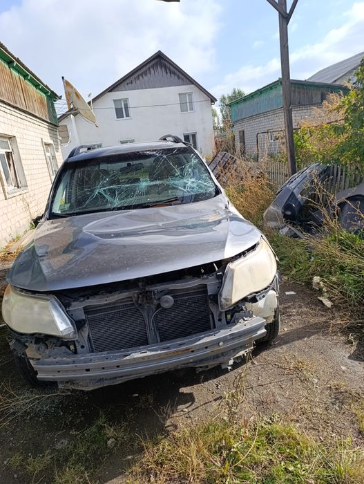 Продам Субару Форестер аварийном состояние