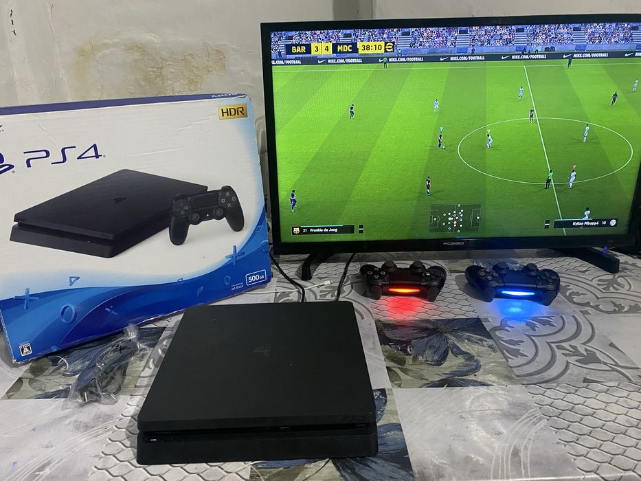 Plestation 4slim yaxshi xolatda uzim uyda ishlatganman