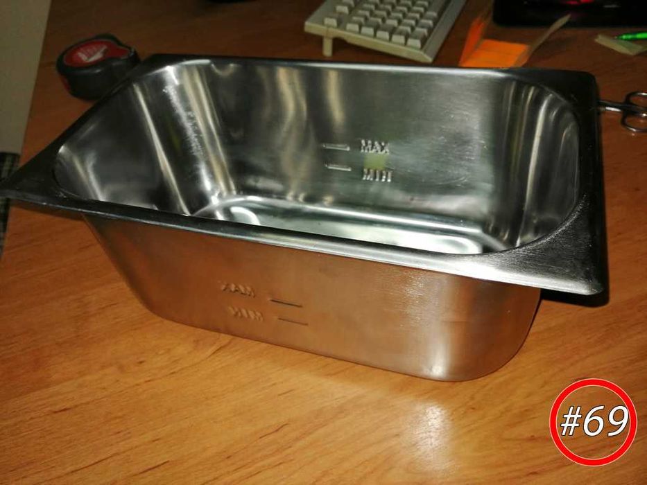 Продавам различни канти /съдове/ за храна за заведение или за вкъщи,