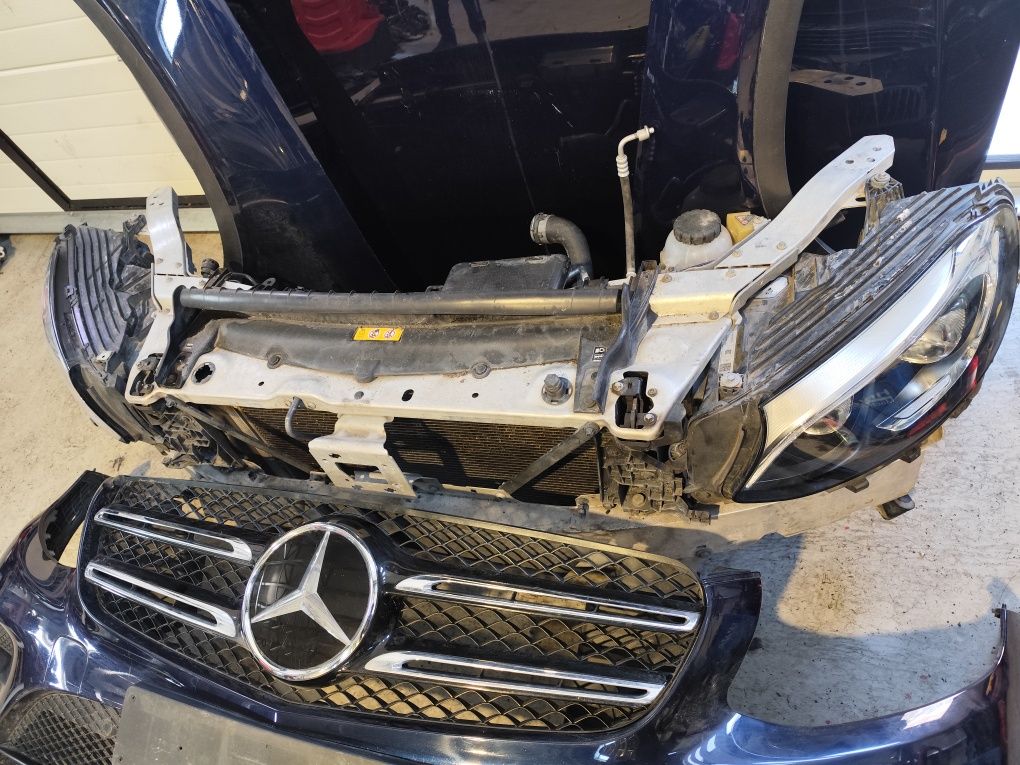 Fata completa Mercedes GLC w253. 2016. Capota aripa trager far bara
