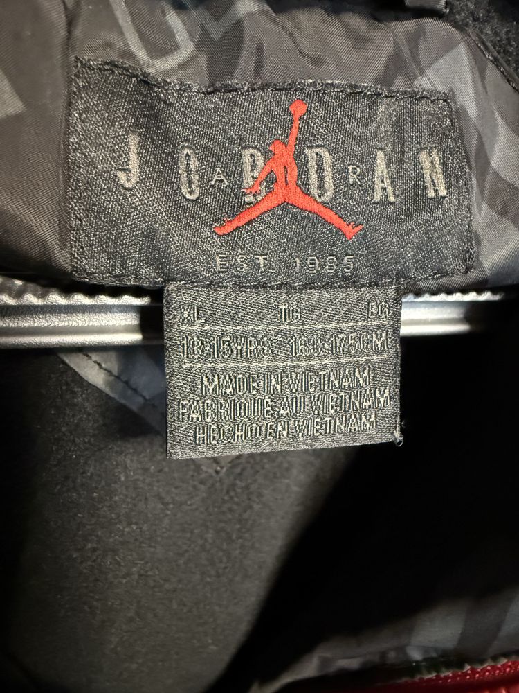 Топло яке за момче Jordan Nike XL