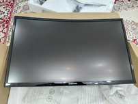 Изогнутый LED монитор SAMSUNG
