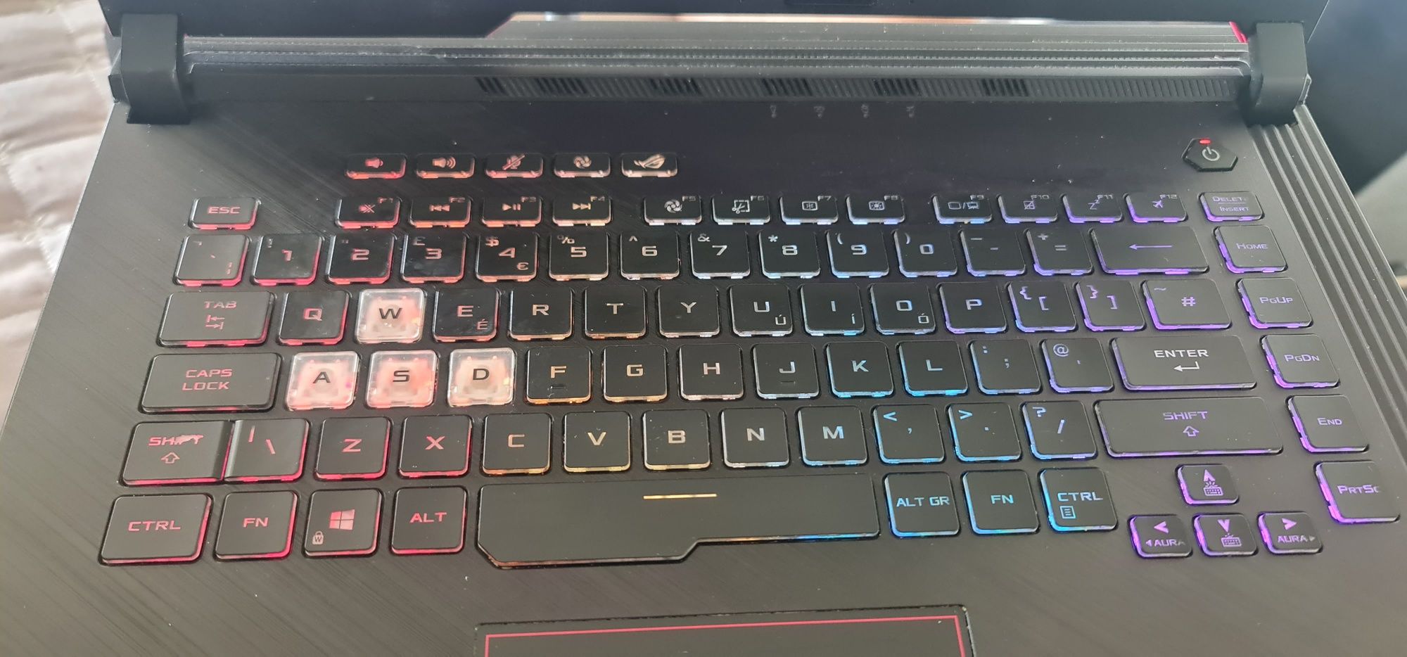 Asus Rog Strix 15 / 240hz / i7 10870h / Rtx /