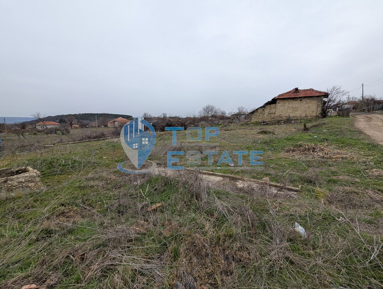Парцел в регулация в село Добри дял