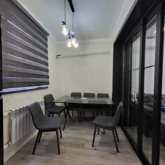 Срочно продаётся квартира Мирзо Улугбекиским районе максим горький