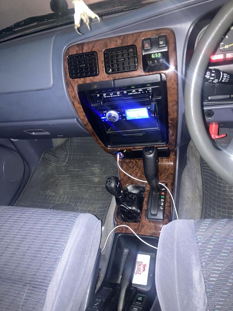 Продавам Toyota Hilux Surf-4runner 3.4 БЕНЗИН