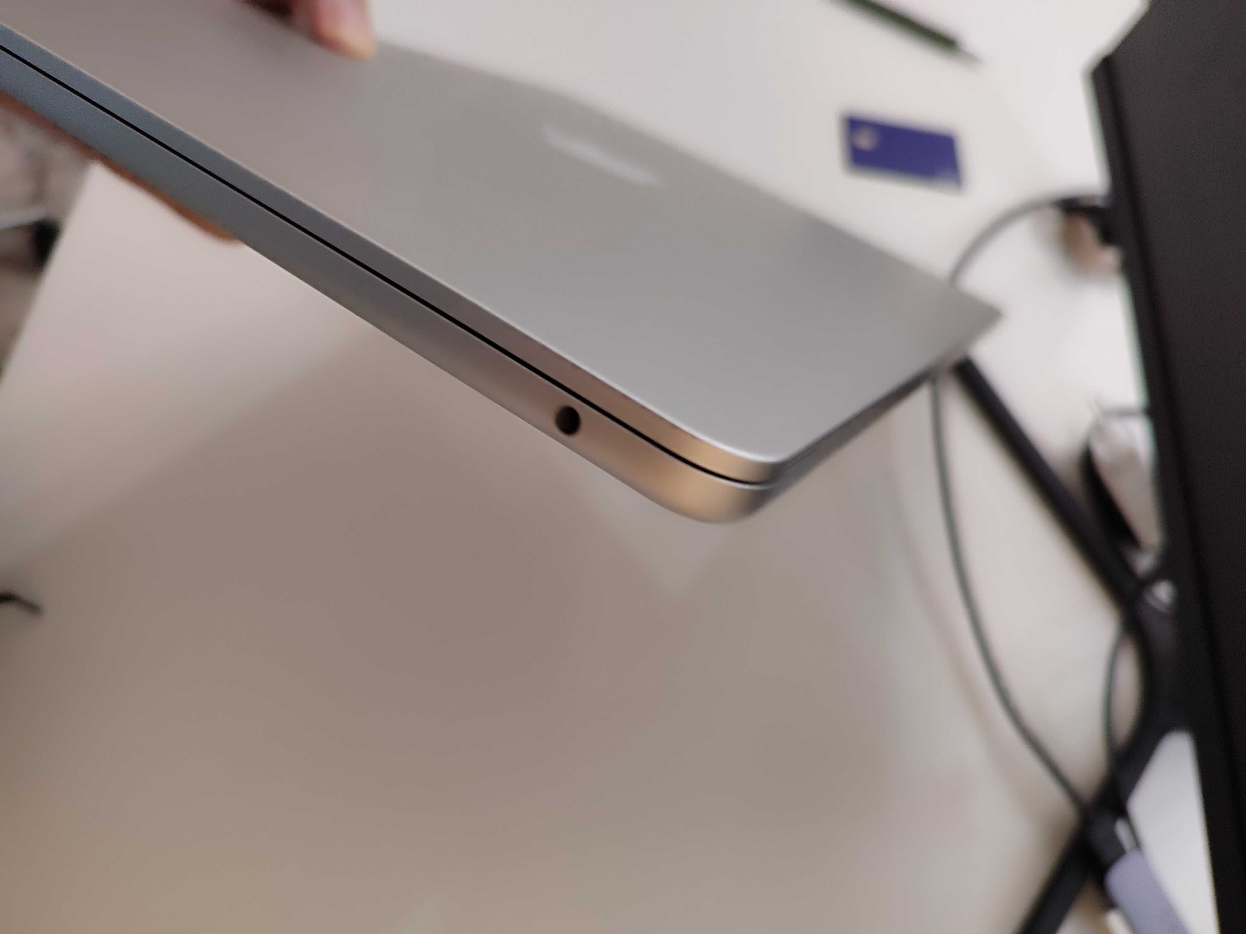 Macbook Air M3 15inch 8/256gb Silver