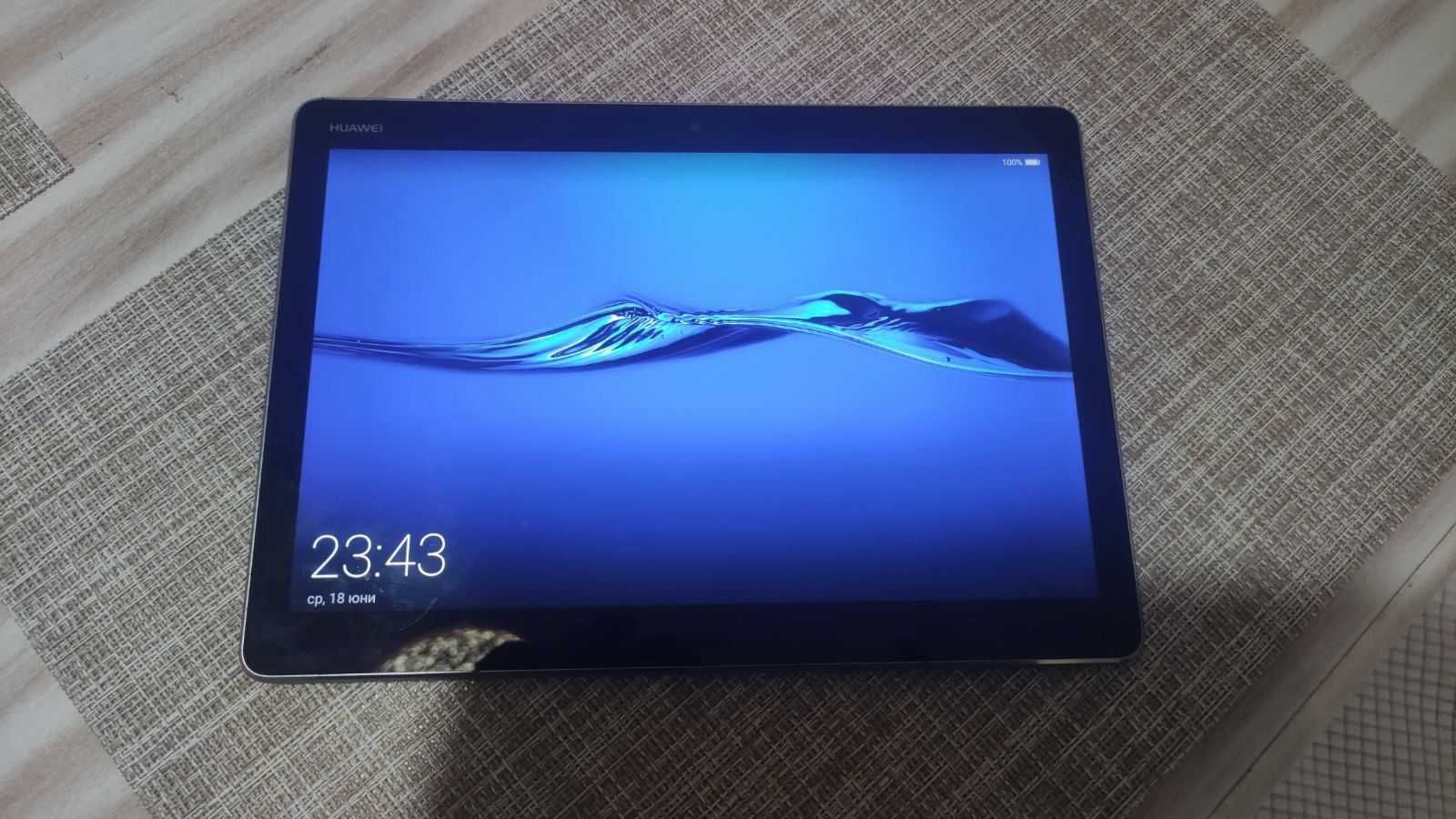 Huawei MediaPad M3 10 lite BAH-W09 3gb/32gb отличен