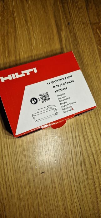 Hilti nivela cu linii complecta