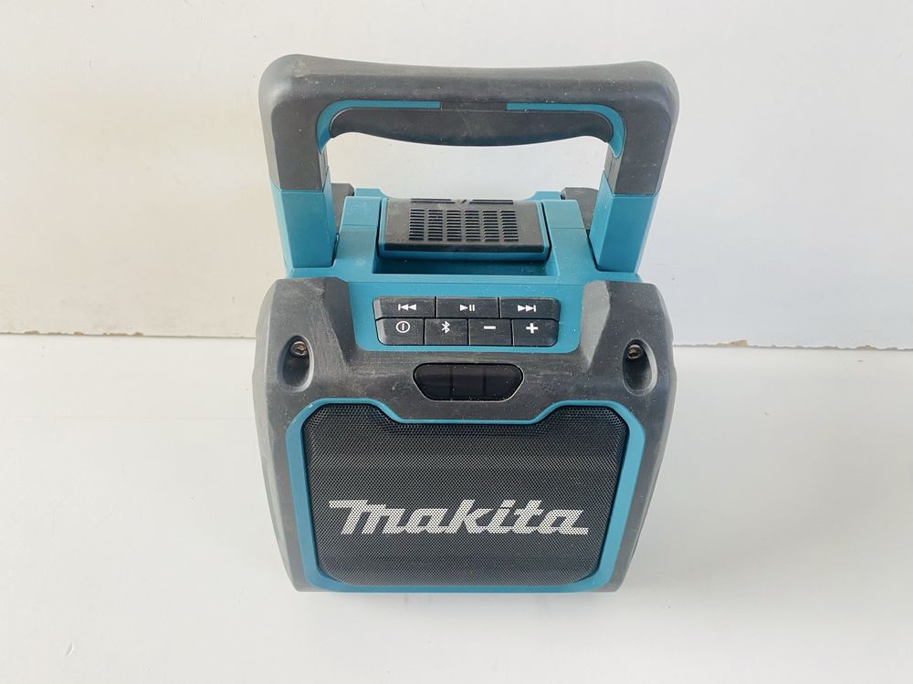Radio makita cu bluetooth