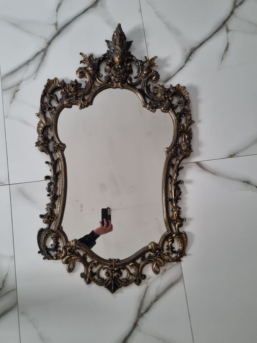 oglindă din bronz