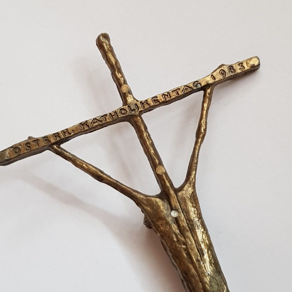 crucifix e.huber bronz