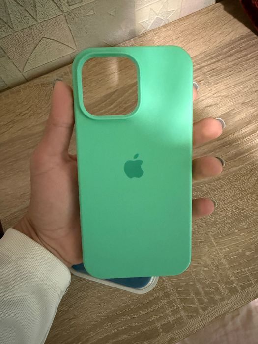 Case Iphone 16 Pro Max нов
