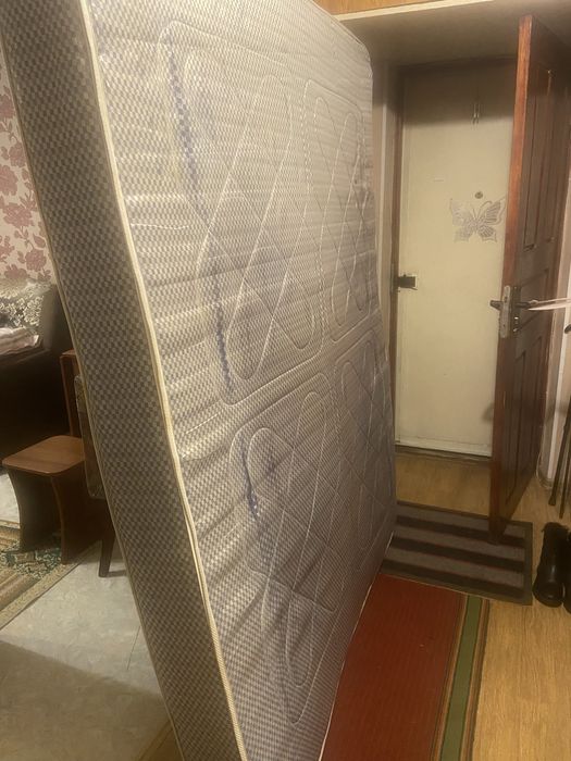 Отдам матрас бесплатно