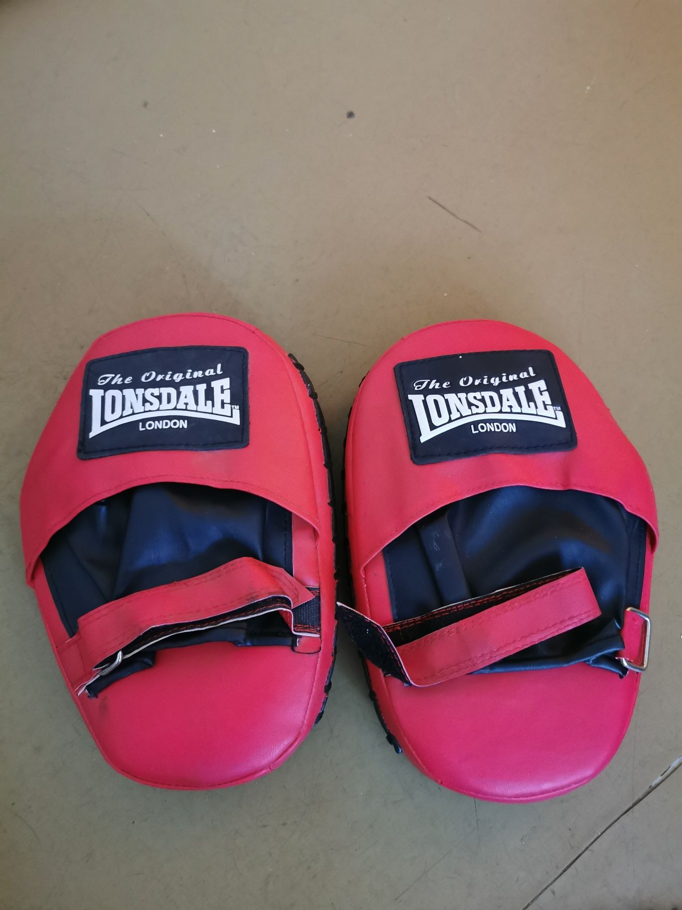3в1 Ръкавици и лапи Lonsdale and Sporter Boxing