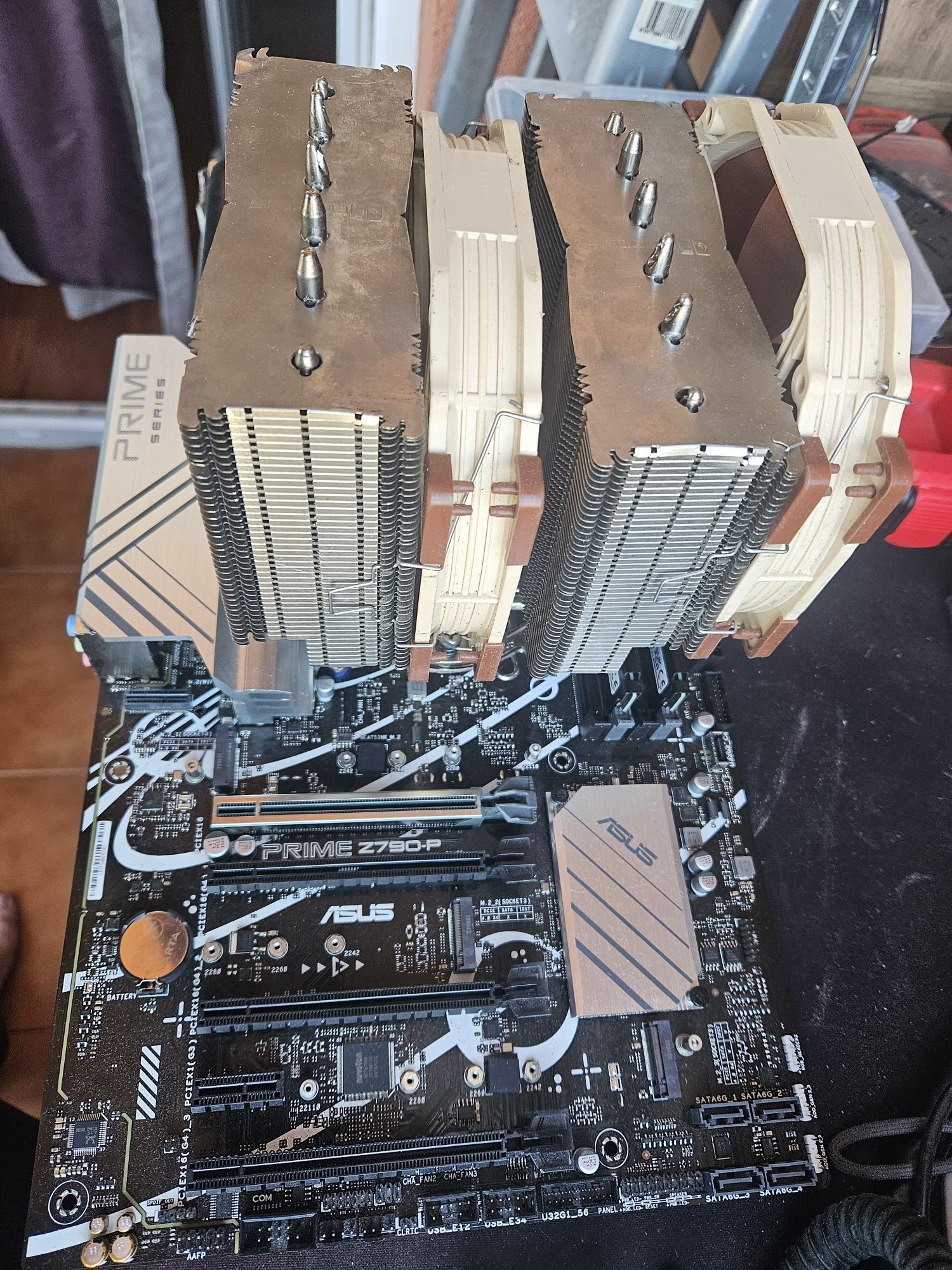Продавам геймърски дъно, процесор I7 12700KF , рам DDR5 и охлаждане