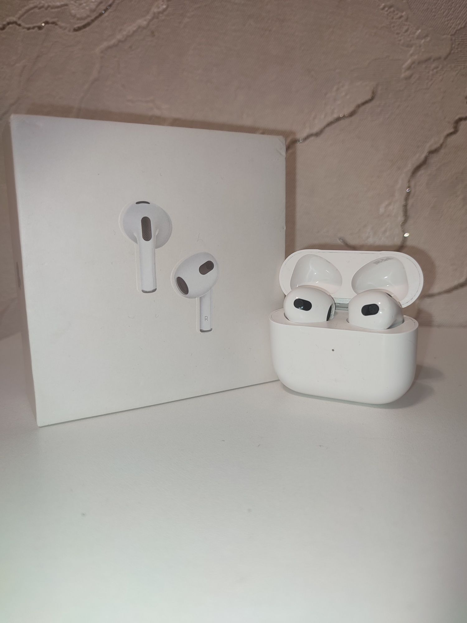 Продам airpods 3