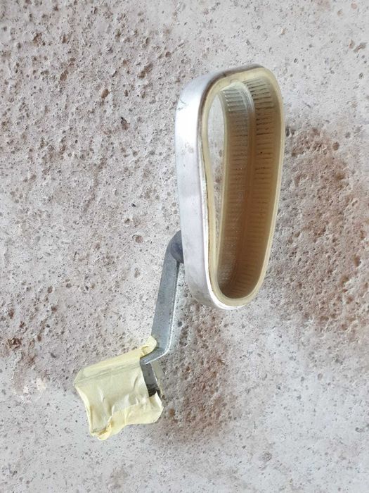 Vand Oglinda retro auto  si  pompa frana R18